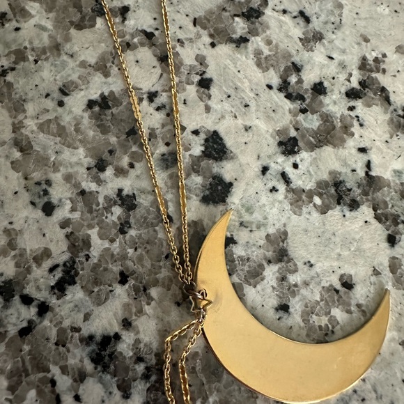 Moon and Star necklace - Picture 2 of 3